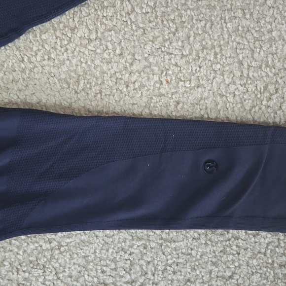 Lululemon In The Zone High Rise Seamless Leggings In Naval Blue 27 Inch Size 4 - Picture 10 of 12